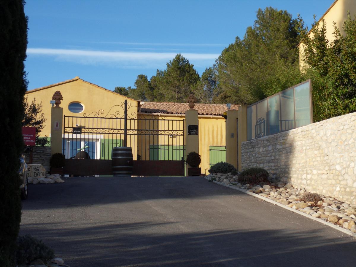 Domaine De L'Olibaou Bed & Breakfast Venelles Exterior photo